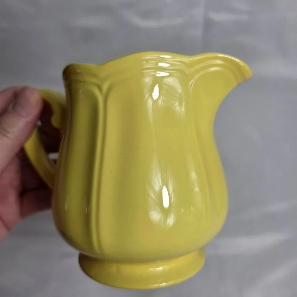 ONE Federalist by Sears Buttercup Creamer Yellow Scalloped Edge No Trim